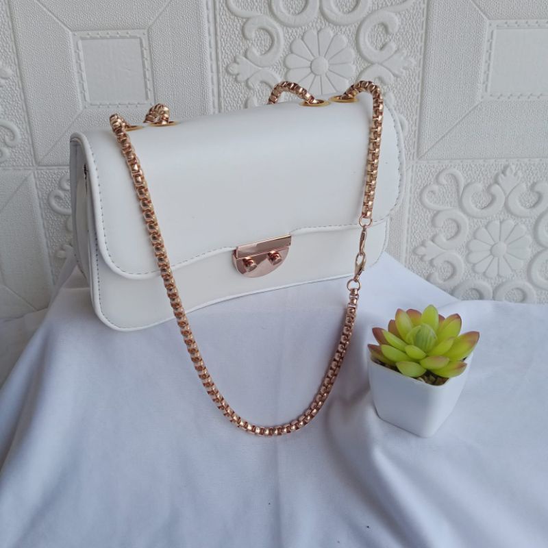 Tas tali panjang rantai