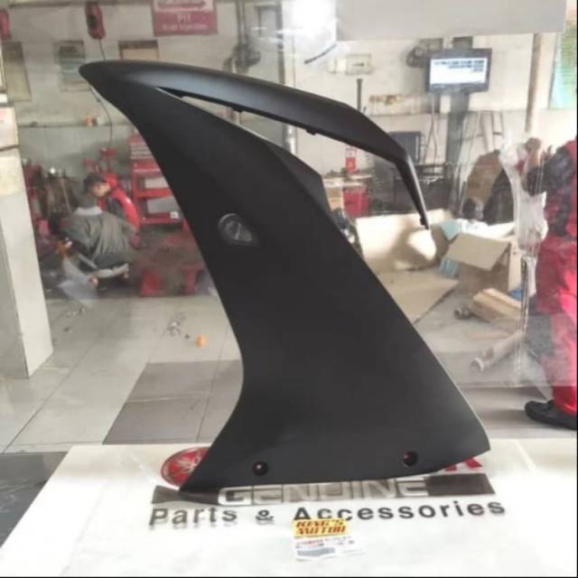 SAYAP FAIRING DEPAN KIRI YAMAHA NEW R15 VVA V3 HITAM DOFF ORIGINAL