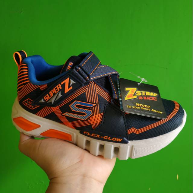 Sepatu Skechers led anak