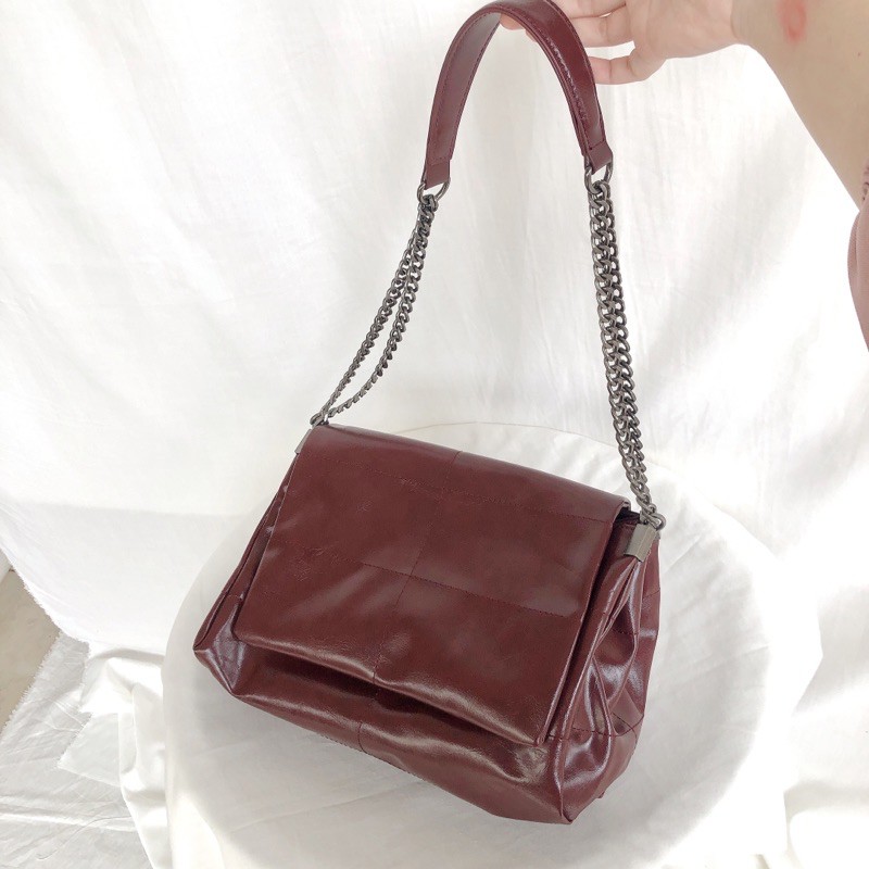 ZZ4R4 TEXTURE SHOULDER BAG