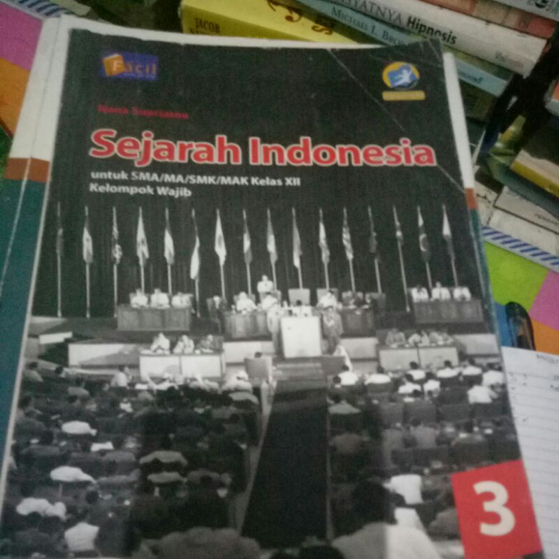 Buku sejarah indonesia 3  smu revisi 2016