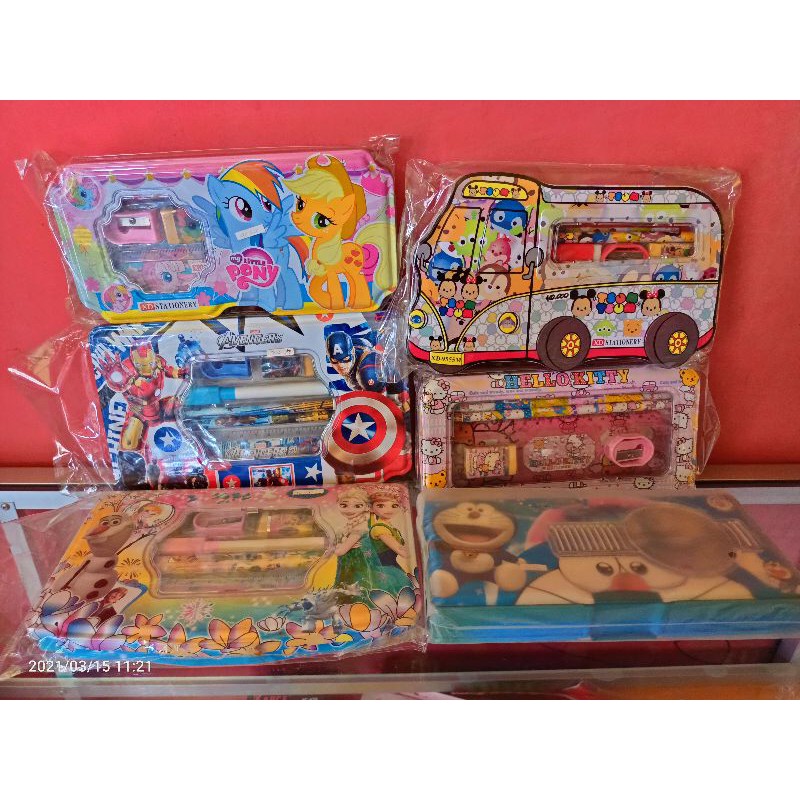 

TEMPAT PENCIL KALENG ISI KOMPLIT-PENCIL CASE KOMPLIT-PENCIL CASE KARAKTER ISI KOMPLIT