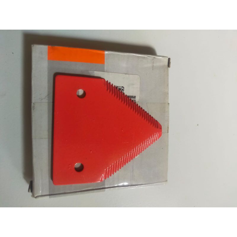 Blade/Pisau Combine Harvester