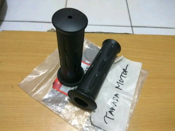 HANDFAT HANDGRIP KARET PEGANGAN STANG HONDA BEAT LAMA VARIO LAMA