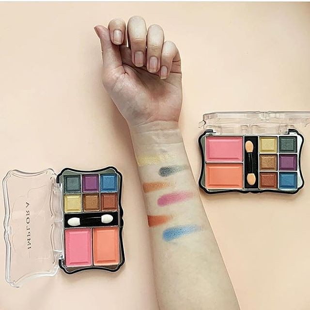 Implora Eyeshadow Pallete + Blush On ( palet eye shadow )