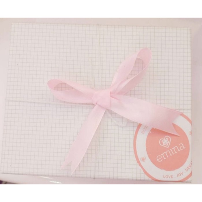 

kado birthday wedding gift BOX HAMPERS PARCEL EMINA KADO ULANG TAHUN / LEBARAN / WISUDA UNIK