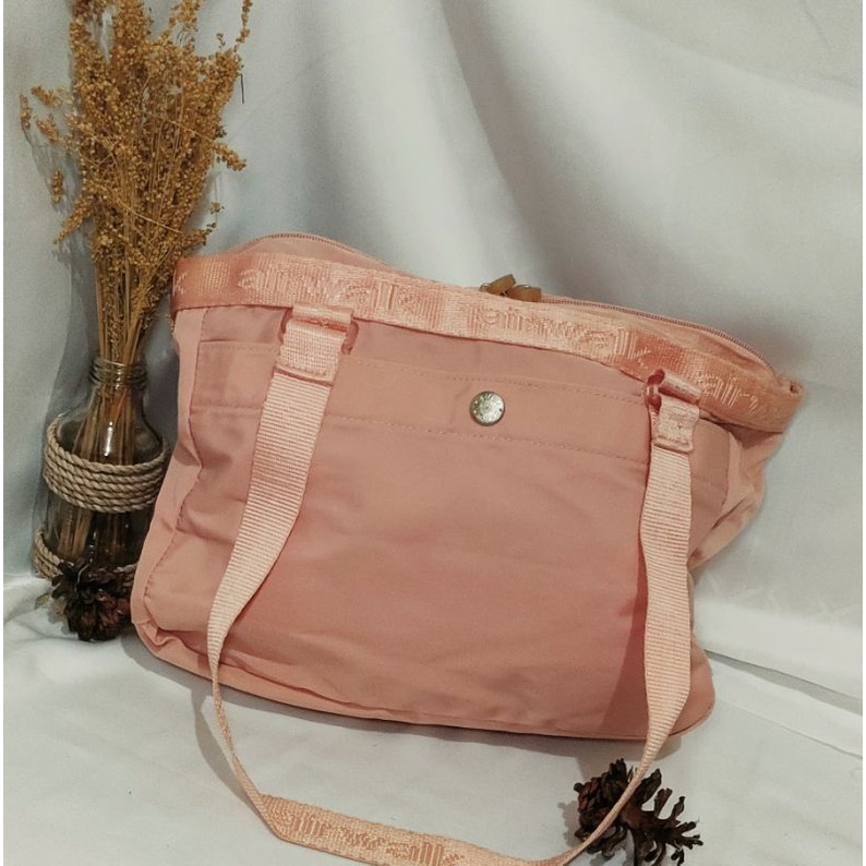 Preloved Tas Airwalk