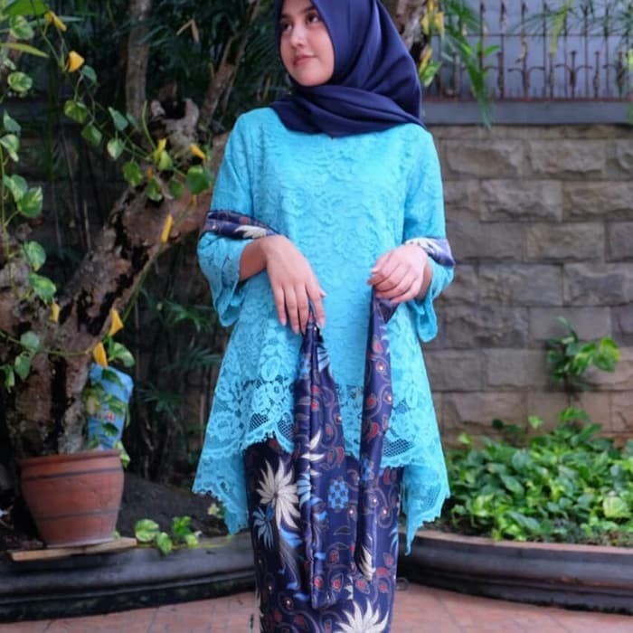 SETELAN KEBAYA BRUKAT RINJANI BIRU TOSCA ROK JADOL KEMBANG NAVY