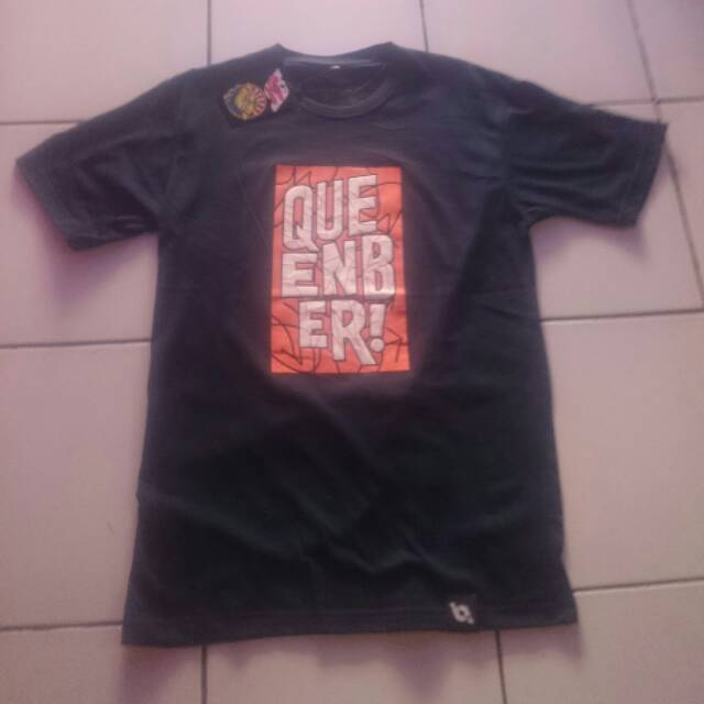 Kaos Distro Queen Beer