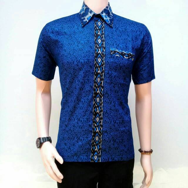 Kemeja batik pria modern.batik pria mega mendung biru