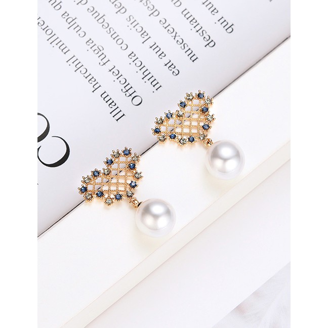 LRC Anting Tusuk Fashion  Color Hollow Diamond-studded Pearl Pendant Earrings F2974X