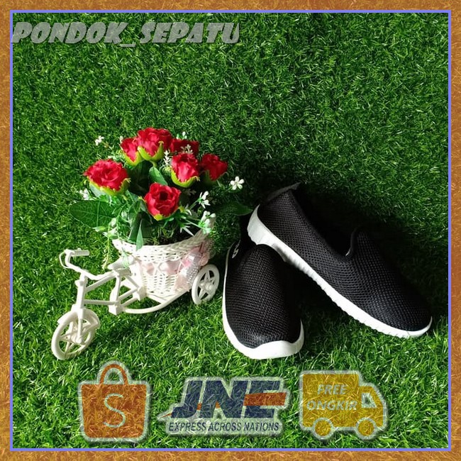 Terbaru SEPATU FILA SLIP ON HITAM  -  SKULS275