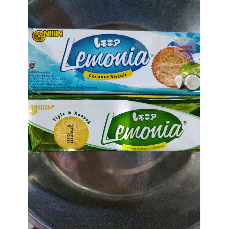 

biskuit lemonia nissin