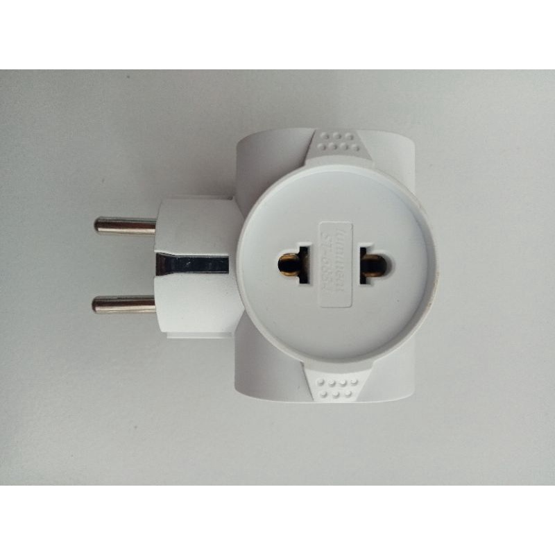 Steker T Arde 4 cabang