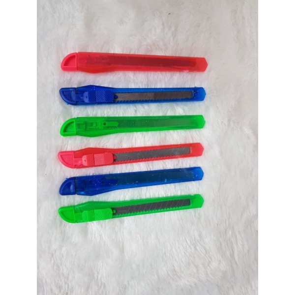 CUTTER SEDANG WARNA PER PCS