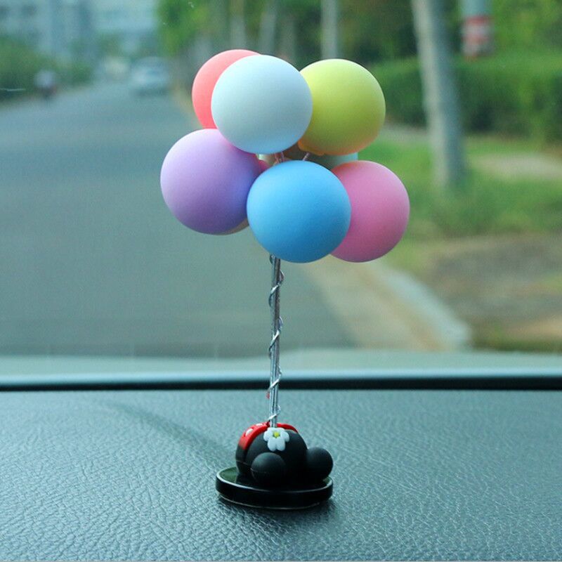 Ornamen Balon Kreatif Untuk Dekorasi Interior Mobil