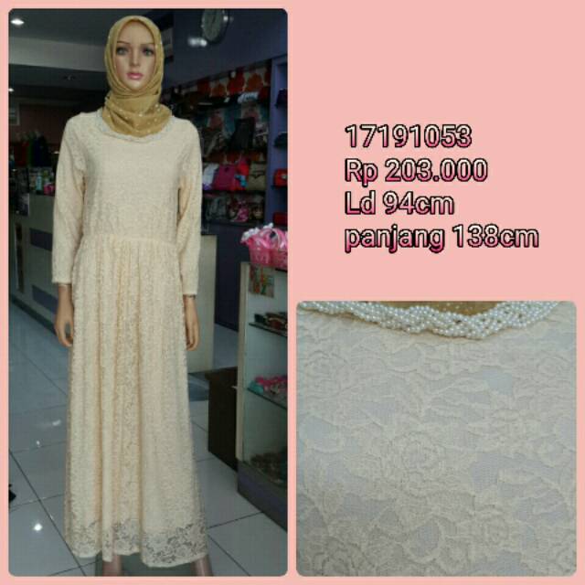 Busana muslim/baju muslim/gamis cream
