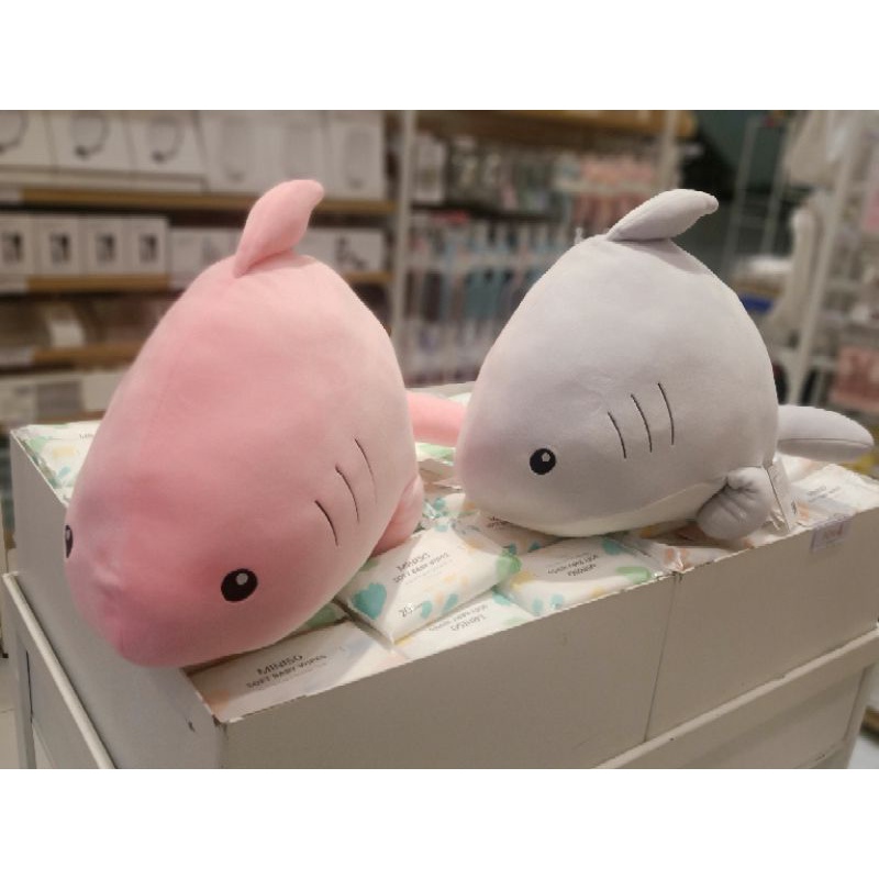 Miniso Baby shark boneka hiu boneka baby shark
