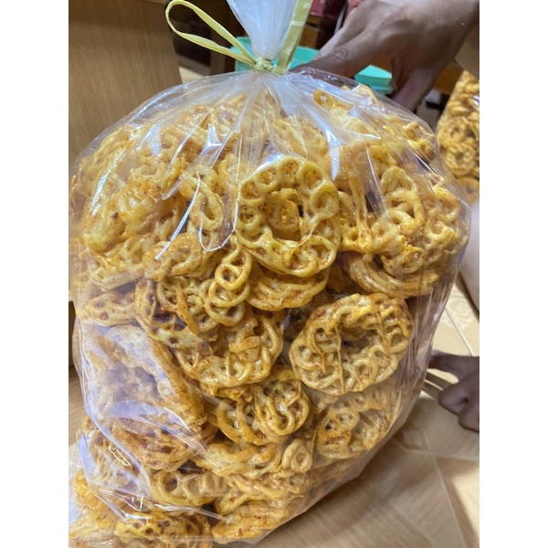 

Kerupuk Pedes daun jeruk 1000gr ( 1Kg)