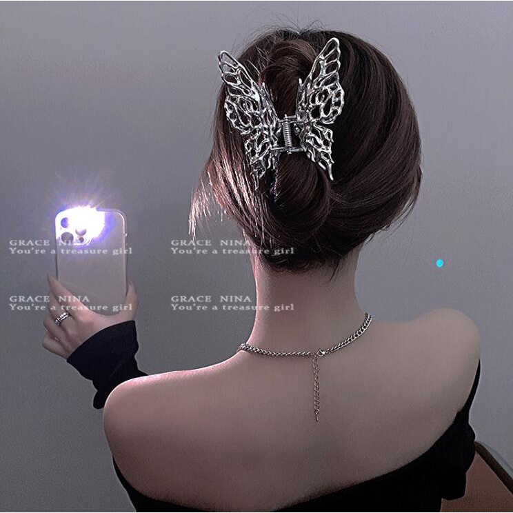 Jepit Rambut Model Butterfly Gelombang Warna Silver Metalik Gaya Korea Untuk Wanita
