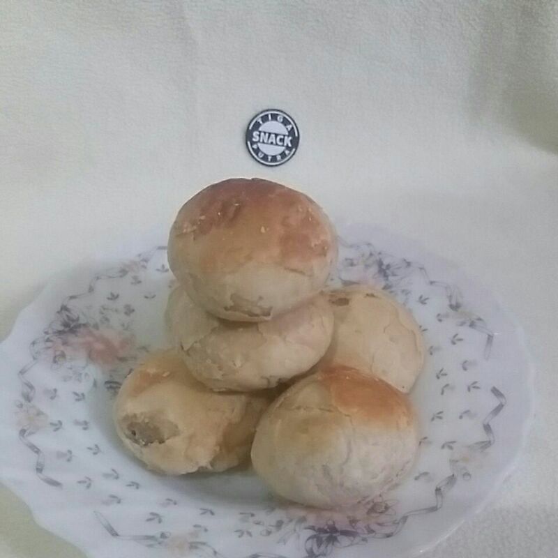 

bakpia kering isi kacang hijau 10 pcs / Bakpia krispi isi kacang hijau