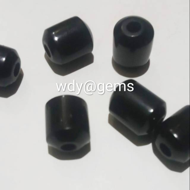Butiran giok hitam black jade aceh