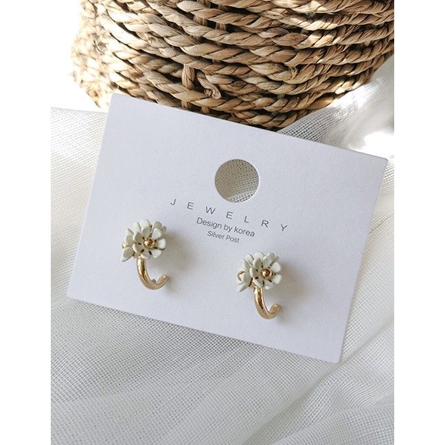 LRC Anting Tusuk Fashion Three-dimensional Flower Earrings D98863