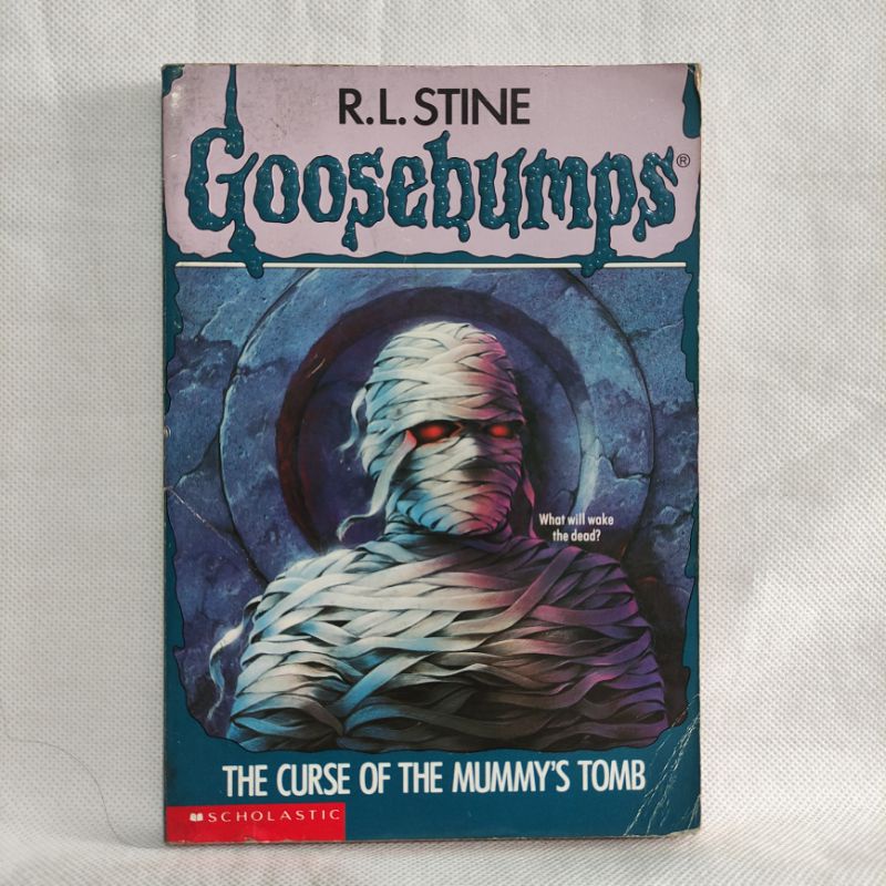 Jual Novel Goosebumps R L Stine The Curse Of The Mummy S Tomb English Version Shopee Indonesia