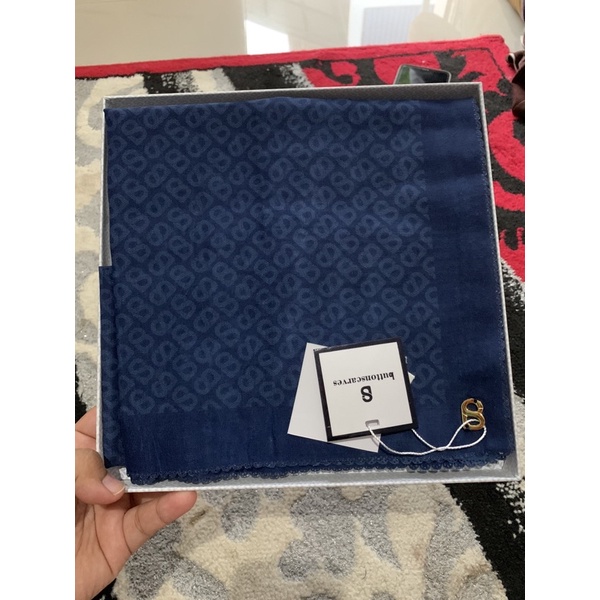buttonscarves tapis navy