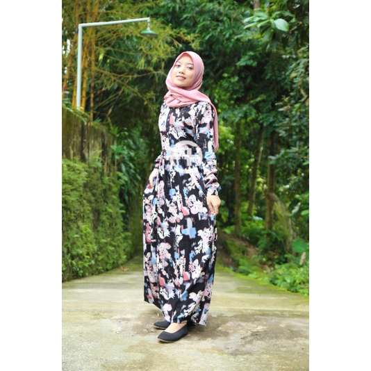 IZAKA GAMIS PREMIUM SYARI BY FATHILAHIJAB BAHAN TEBAL TIDAK NERAWANG