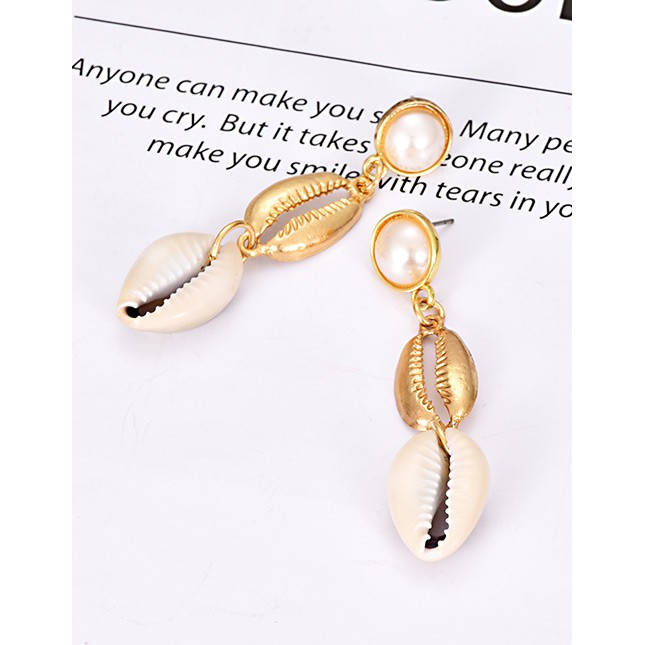 LRC Anting Tusuk Fashion Gold Alloy Resin Pearl Shell Earrings F50033