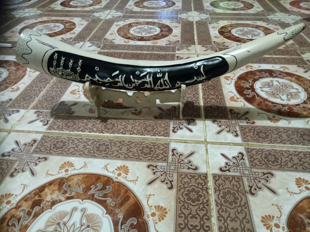 Pajangan Replika Taring Gading Gajah Lafadz Bismillah