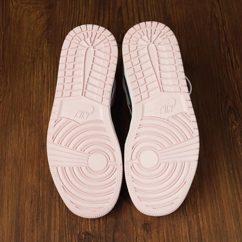 Sepatu jordan 1 mid barely rose pink