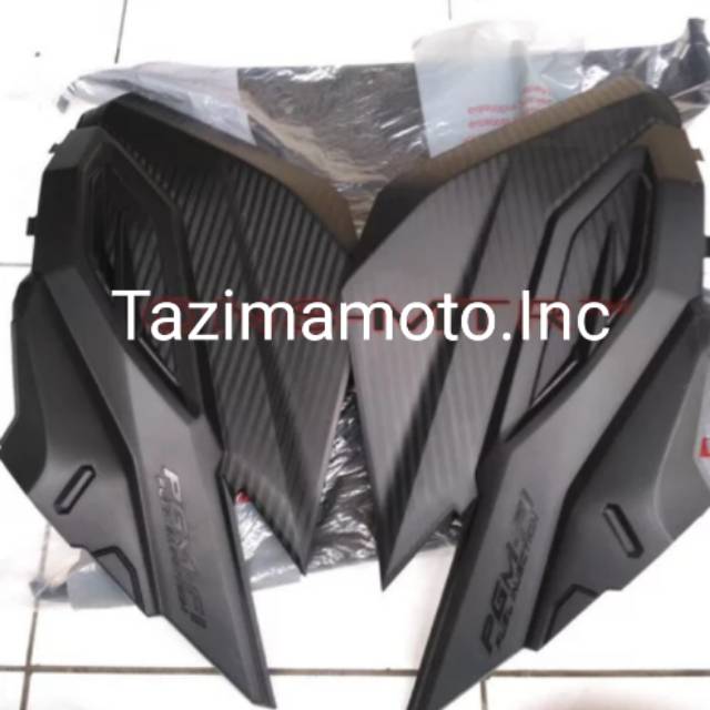 COVER SAMBUNGAN BODI SAMPING L-R VARIO 125 LED - VARIO 150 ESP  ORIGINAL