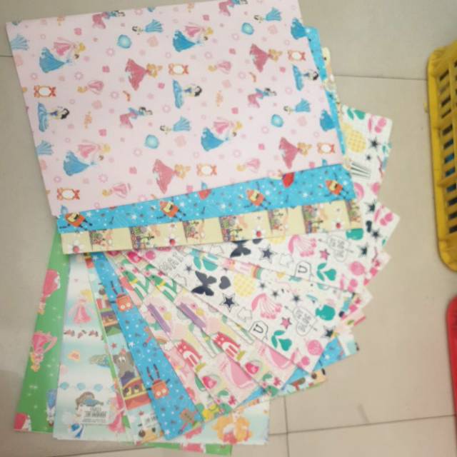 

Kertas kado