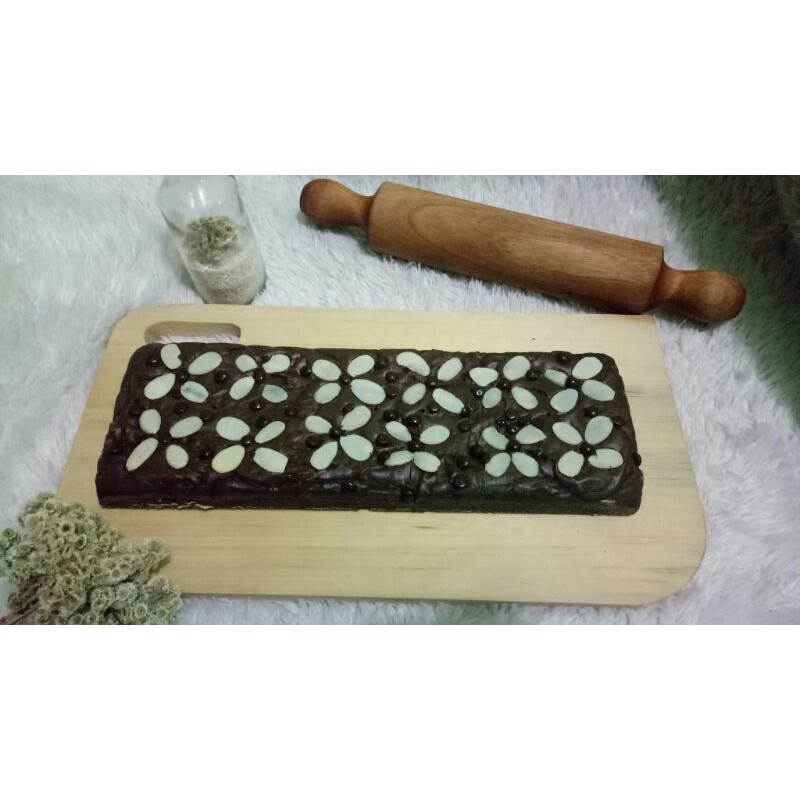 

Fudgy Brownie / brownies /brownies ketan hitam/ brownies coklat/ brownies panggang/ fudgy brownies