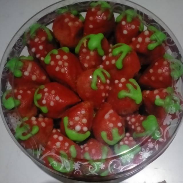 

Kue nastar bentuk strawberry