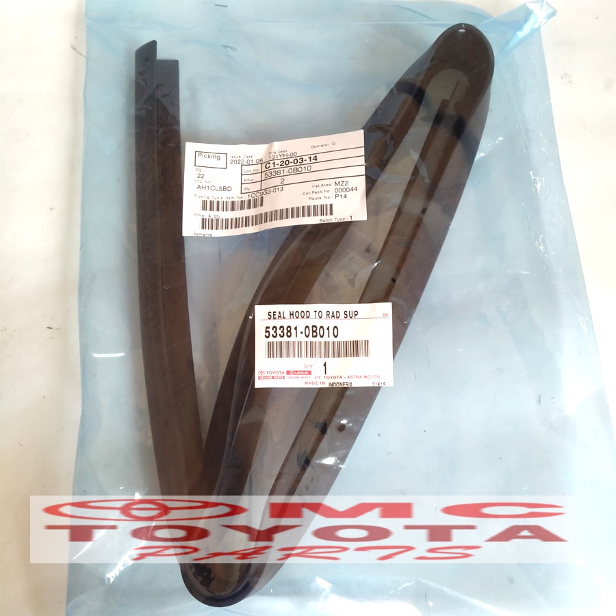 Karet Cup Kap Mesin Atas Radiator Toyota Kijang Capsul 53381-0B010