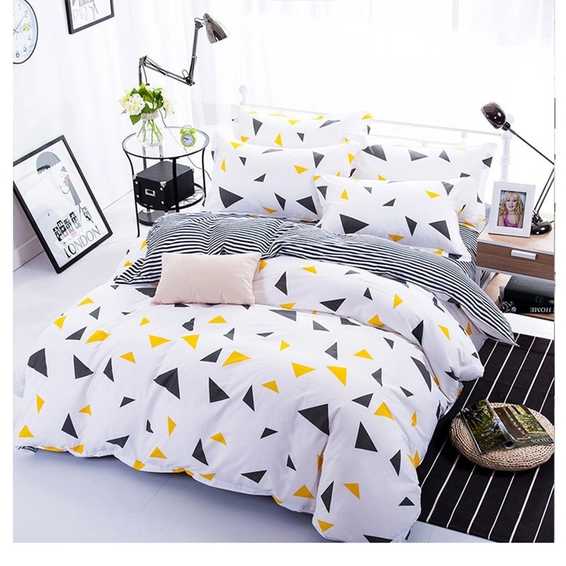 Vhepra Sprei Katun Motif Triangle Yellow Black