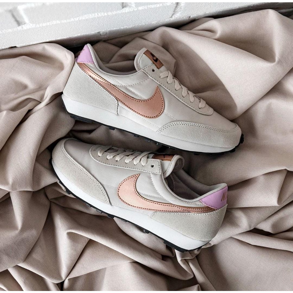 sneakers nike daybreak women light