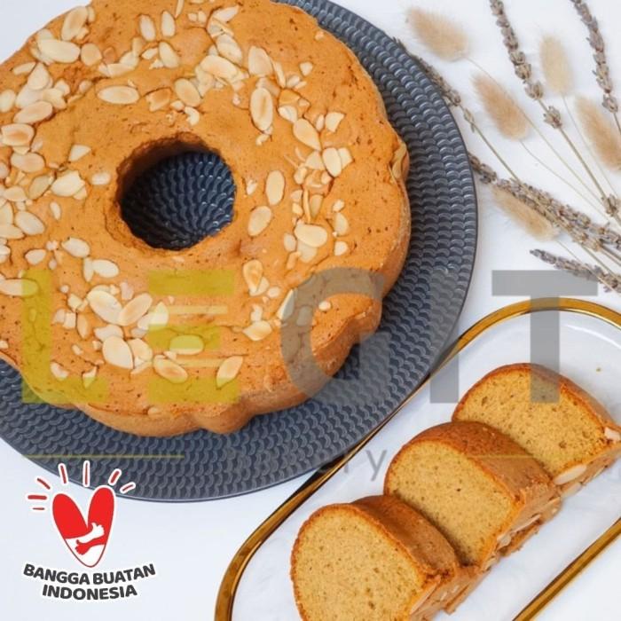 

Kue Ontbijtkoek Premium Wijsman ( Bolu Gula Merah / Ambekuk Cake) Berkualitas
