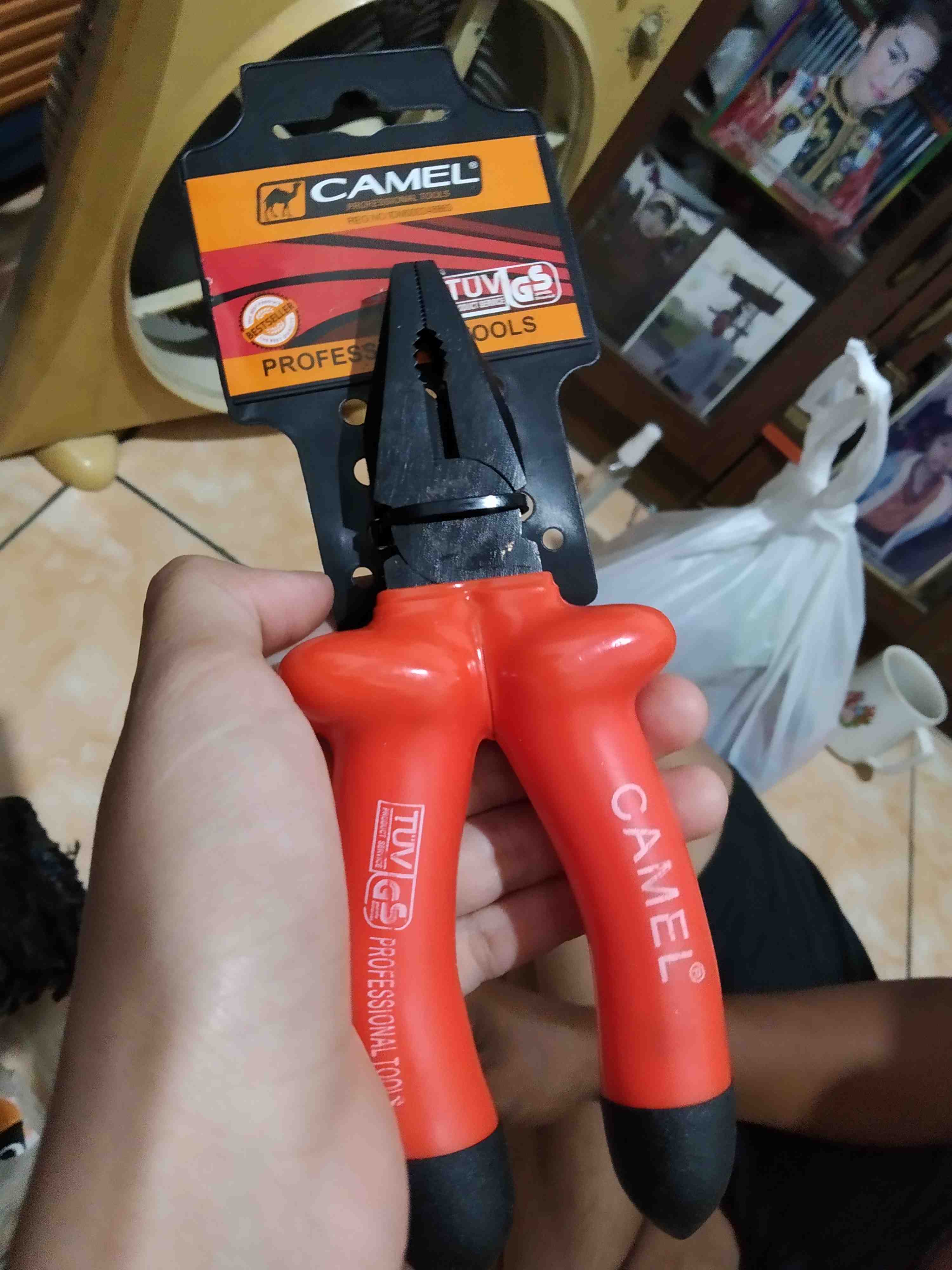 Camel Tang Anti Listrik Kombinasi 6 Inch Up To 1000v Tahan 1000 Volt