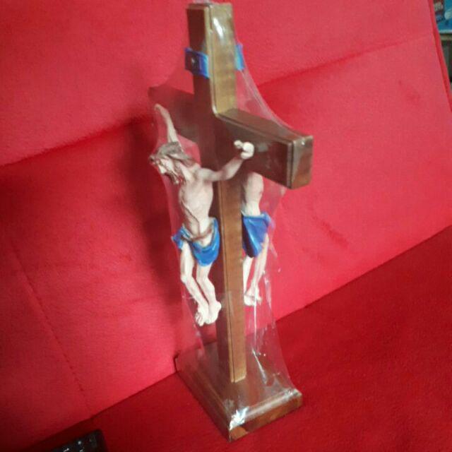 Salib Duduk Katolik Kayu Jati Yesus Dua Sisi 30cm - Salib Rohani