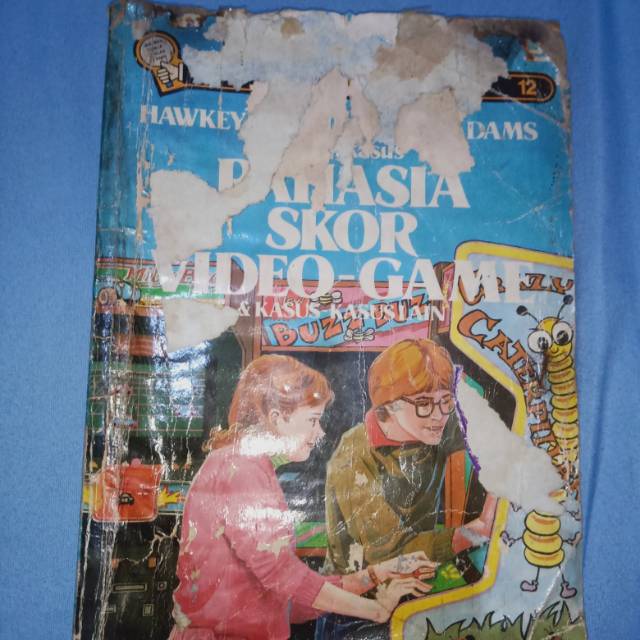 Hawkeye Collins & Amy Adams - Rahasia Skor Video Game