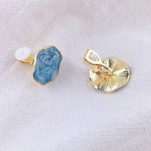 Anting Klip Tanpa Tindik Bentuk Bulat Asimetris Warna Biru Untuk Wanita