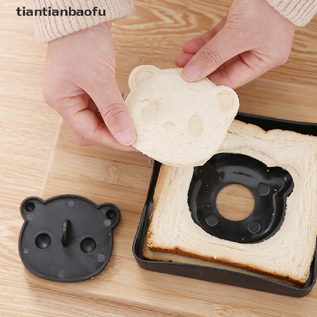 (tiantianbaofu) Cetakan Pemotong Roti / Sandwich / Kotak Bekal Motif Kartun Untuk Anak