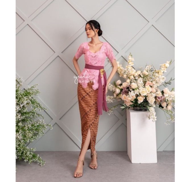 Kebaya Bali Jadi Murah Modern Brukat Rangrang | Kebaya Isabel