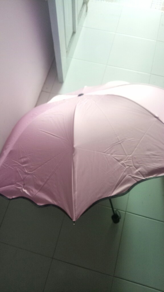 Ombotak Payung Lipat 3d New. Magic Umbrella Hujan 3 Dimensi Warna Random