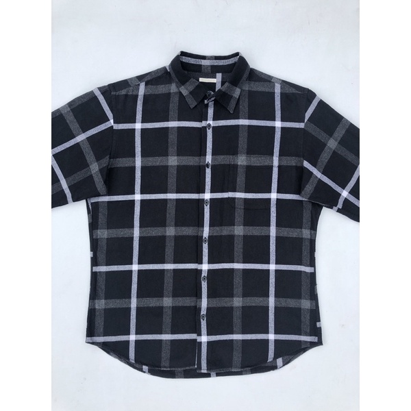 UNIQLO PLAID FLANNEL SHIRT