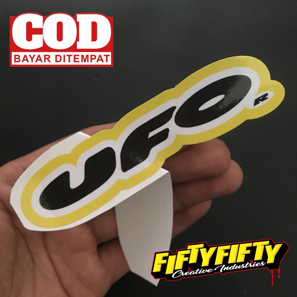 Stiker Print Cut UFO Stiker Printing Laminasi Glossy Stiker Motor Mobil Helm Sudah Membentuk Pola Desain